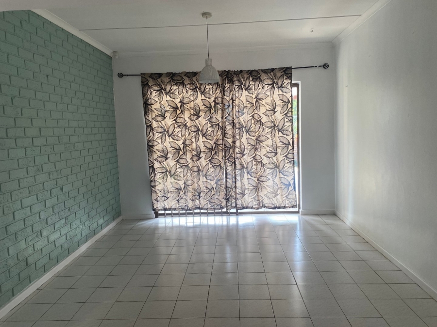 4 Bedroom Property for Sale in Nahoon Valley Park Eastern Cape